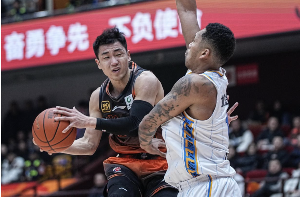 今晨皇家马德里备战CBA常规赛，复出首秀细节曝光，压力陡增，更衣室氛围转暖的简单介绍-九游会免费注册